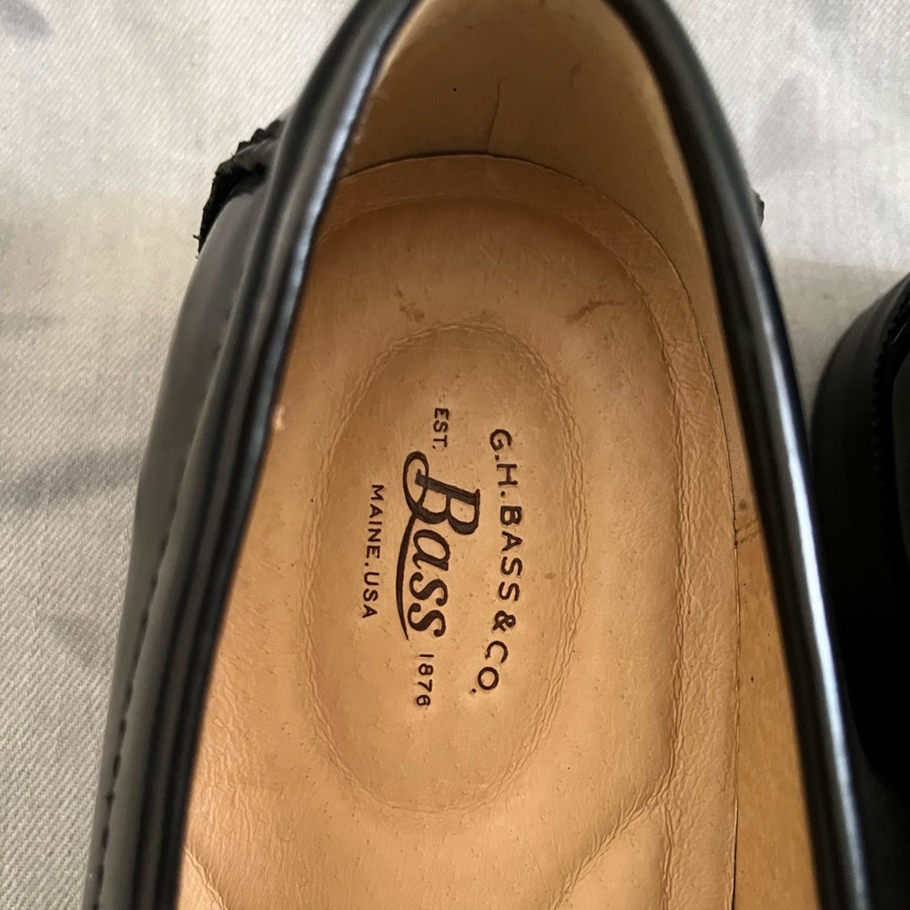 G.H. Bass and Co. Larson Weejuns Loafers - Picture 8 of 10